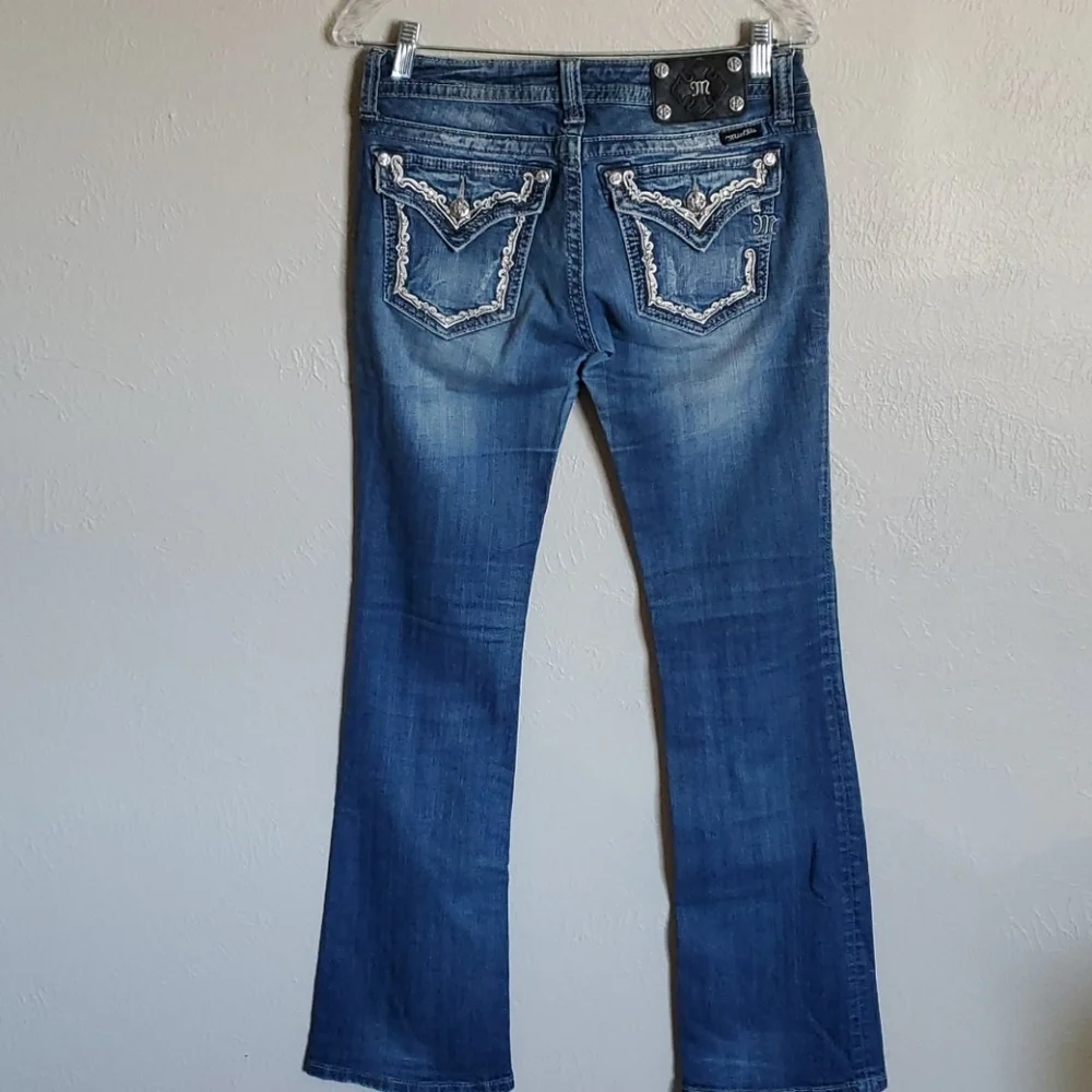 Miss Me embellished bootcut jeans - Picture 2 of 7